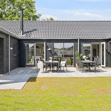 別荘 Amazing In Sydals With Sauna Sarup